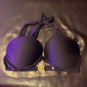 Victoria’s Secret Bikini Top👙🌴